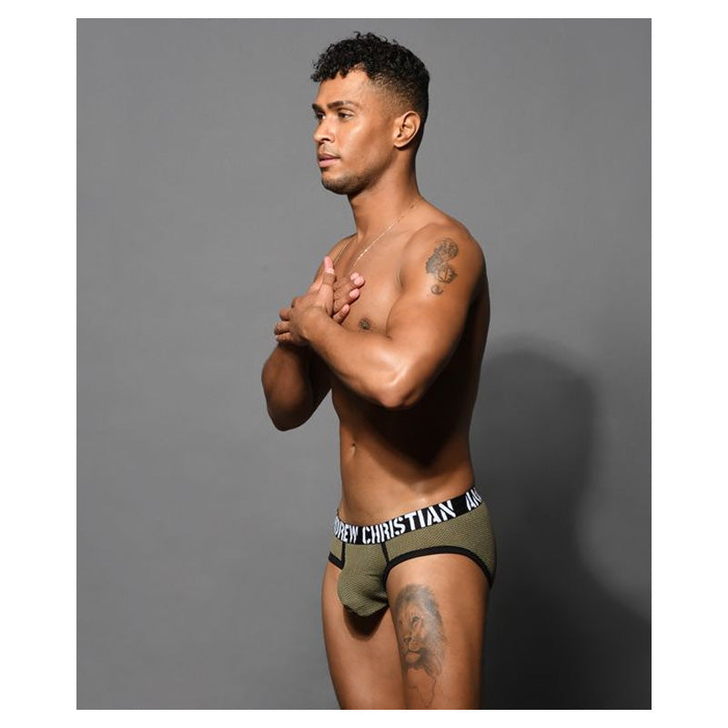 Andrew Christian 军用网眼三角裤，几乎全裸