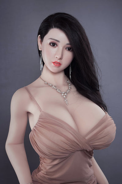 真人大小性爱娃娃 95。迷人的 Everleigh