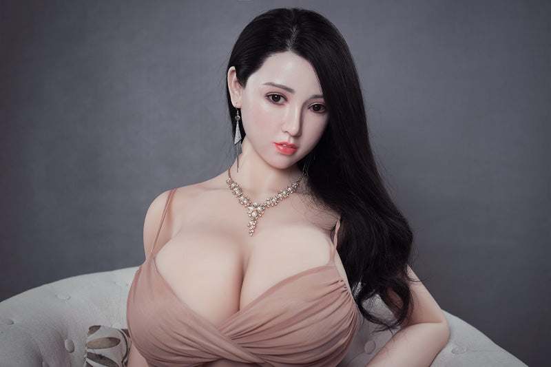 真人大小性爱娃娃 95。迷人的 Everleigh