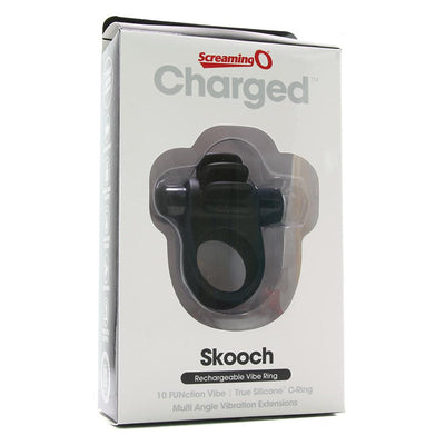 带电的 Skooch 鸡环
